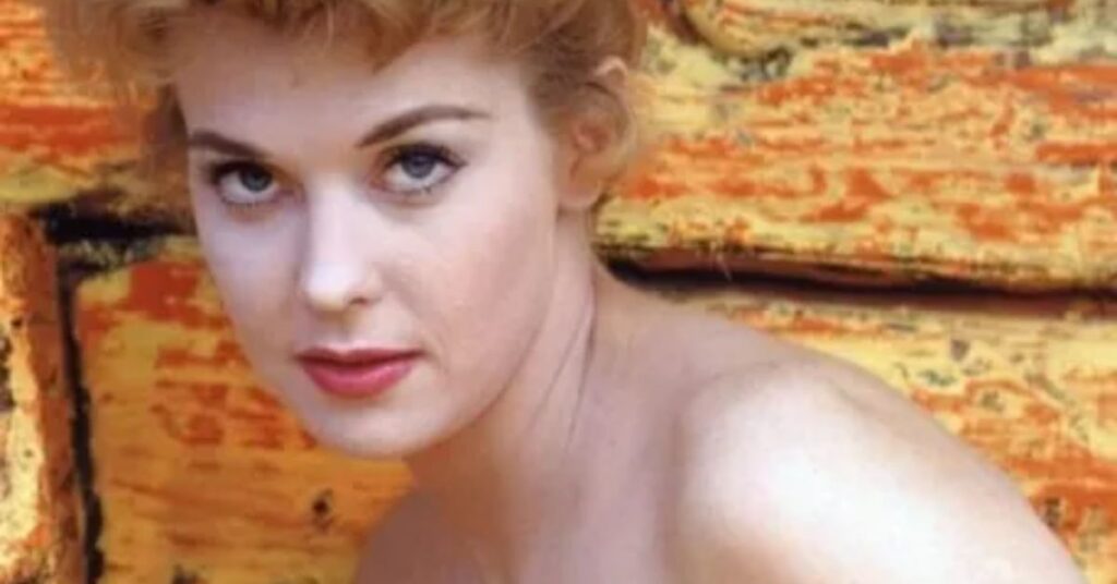 donna douglas Early Life